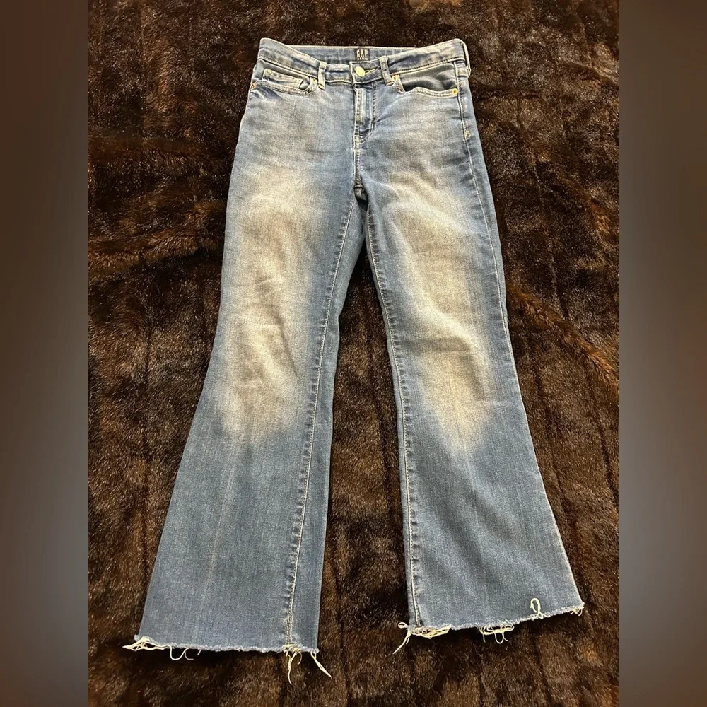 GAP Girls Size 12 ’70s Flare Jeans Raw Hem Stretch Denim